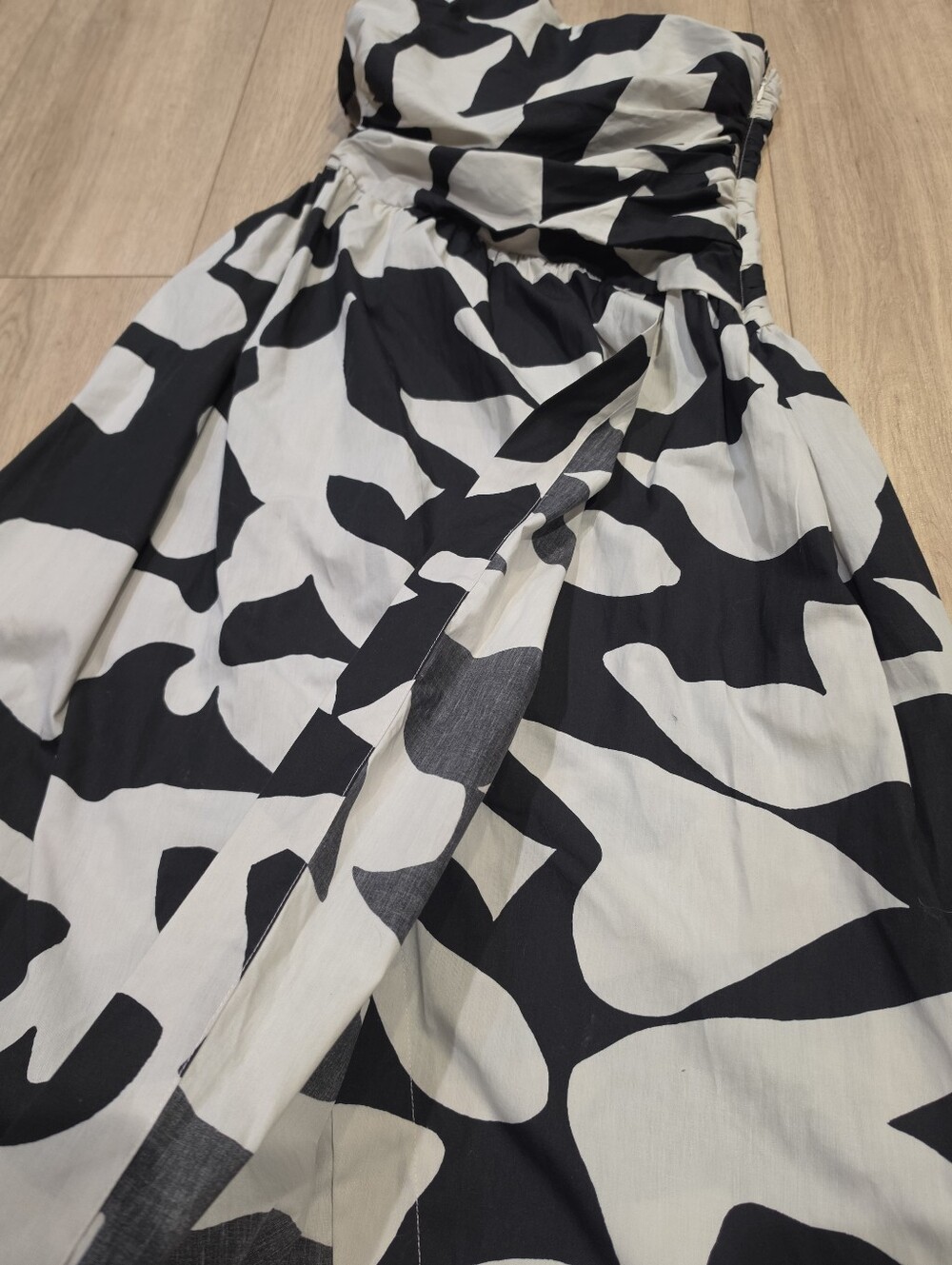 Abercrombie & Fitch One Shoulder Black White Midi Dress MP - Picture 3 of 8